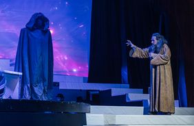 Scrooge and Victorian Christmas market in Telfs